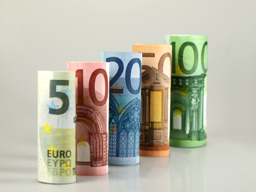 Capital Controls: Αυξάνεται στα 1.800 Ευρώ Από την 1η Σεπτεμβρίου το Μηνιαίο Όριο Ανάληψης Capital Controls: Αυξάνεται στα 1.800 Ευρώ Από την 1η Σεπτεμβρίου το Μηνιαίο Όριο Ανάληψης