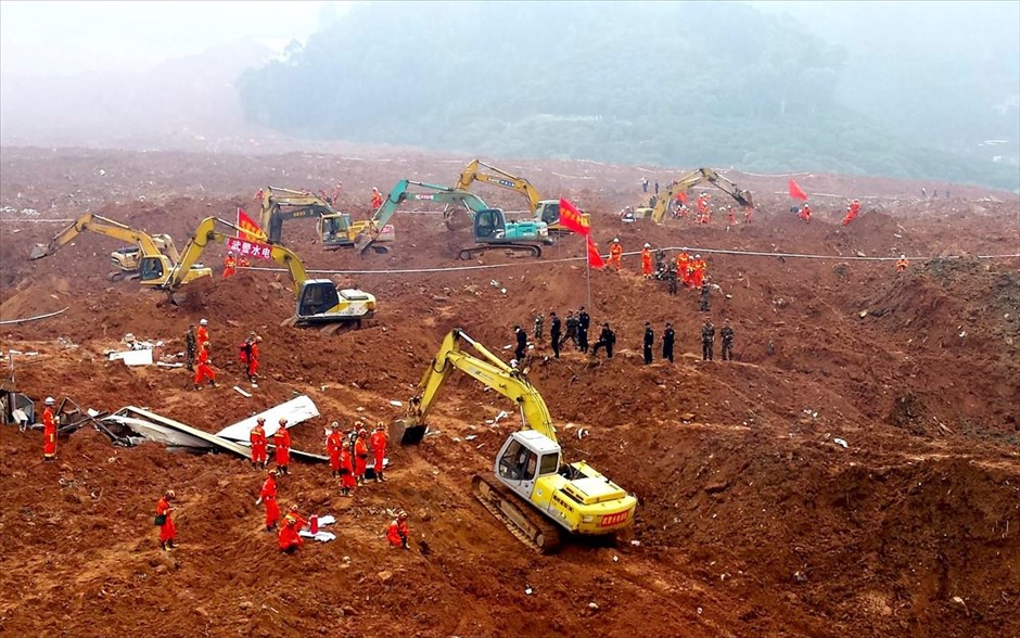 More information about "Κίνα: Βιομηχανική λάσπη ισοπέδωσε 33 κτήρια"