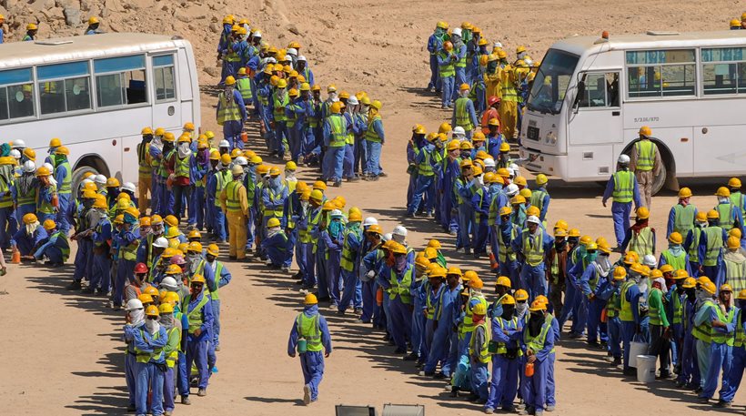 More information about "Στο σκαμνί η FIFA για εκμετάλλευση μεταναστών εργατών - Μεσαιωνικές συνθήκες εργασίας στο Κατάρ εν όψει Μουντιάλ 2022"