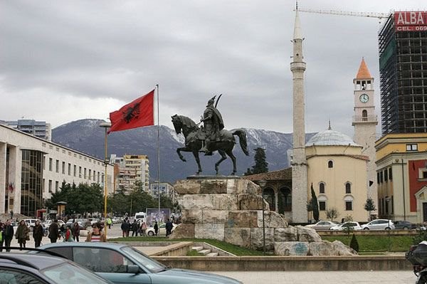 More information about "Online οι οικοδομικές άδειες στην Αλβανία"