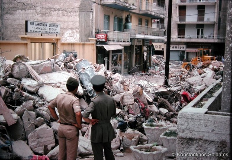 More information about "Σπάνιο φωτογραφικό υλικό: Ο καταστρεπτικός σεισμός των 6,5 ρίχτερ στη Θεσσαλονίκη το 1978"