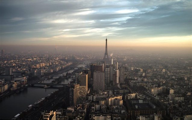 More information about "Παρίσι: Δωρεάν μετακινήσεις λόγω της χειρότερης κρίσης ρύπανσης της δεκαετίας"