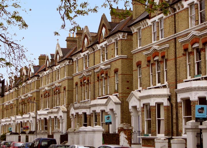 More information about "Λονδίνο: διαμαρτυρία για την έλλειψη οικονομικά προσιτών κατοικιών"