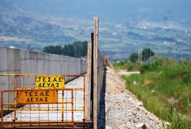 More information about "«Φρένο» στην ανέγερση του τσιμεντένιου τείχους στην πεδιάδα του Νέστου"