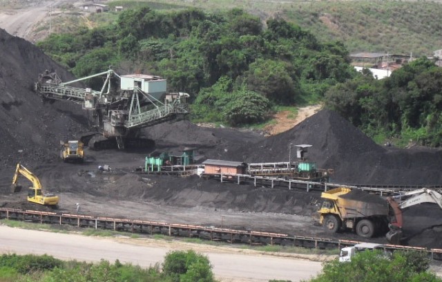 More information about "Σφραγίζει 1.000 ορυχεία άνθρακα η Κίνα"