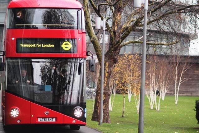 More information about "Λονδίνο: τα κόκκινα λεωφορεία «πρασινίζουν» με βιοντίζελ από τηγανέλαια"