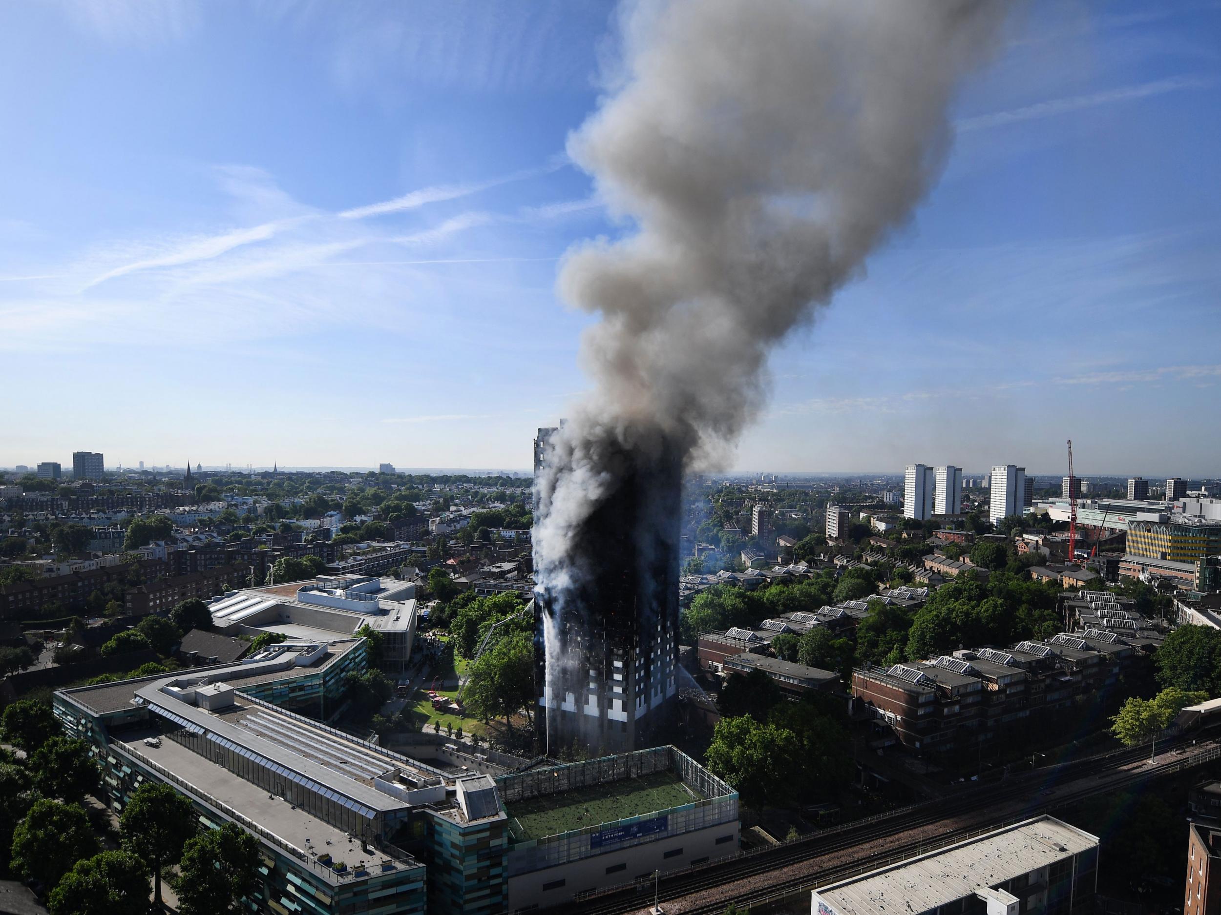 More information about "Τα φθηνά υλικά "έκαψαν" τον Πύργο Γκρένφελ στο Λονδίνο"
