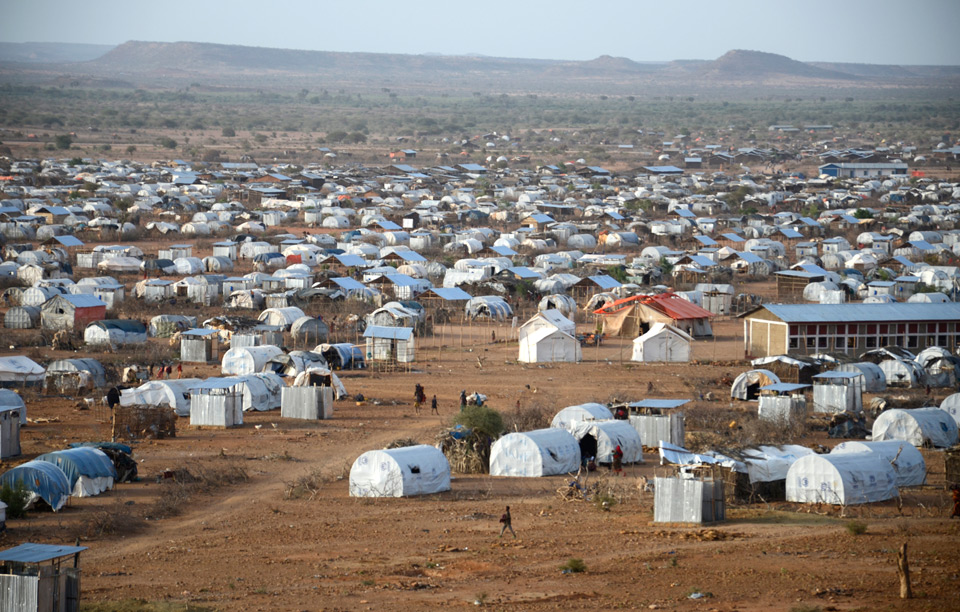 More information about "Ο στρατός καλείται να ετοιμάσει τα προσφυγικά hotspot σε 15 ημέρες"