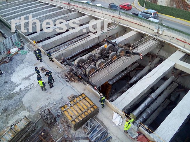 More information about "Θανατηφόρο το εργατικό δυστύχημα στα έργα του Μετρό στη Θεσσαλονίκη"