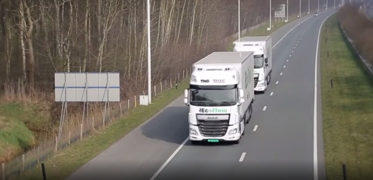 More information about "Δοκιμές κομβόι ημιαυτόνομων φορτηγών στους βρετανικούς δρόμους"