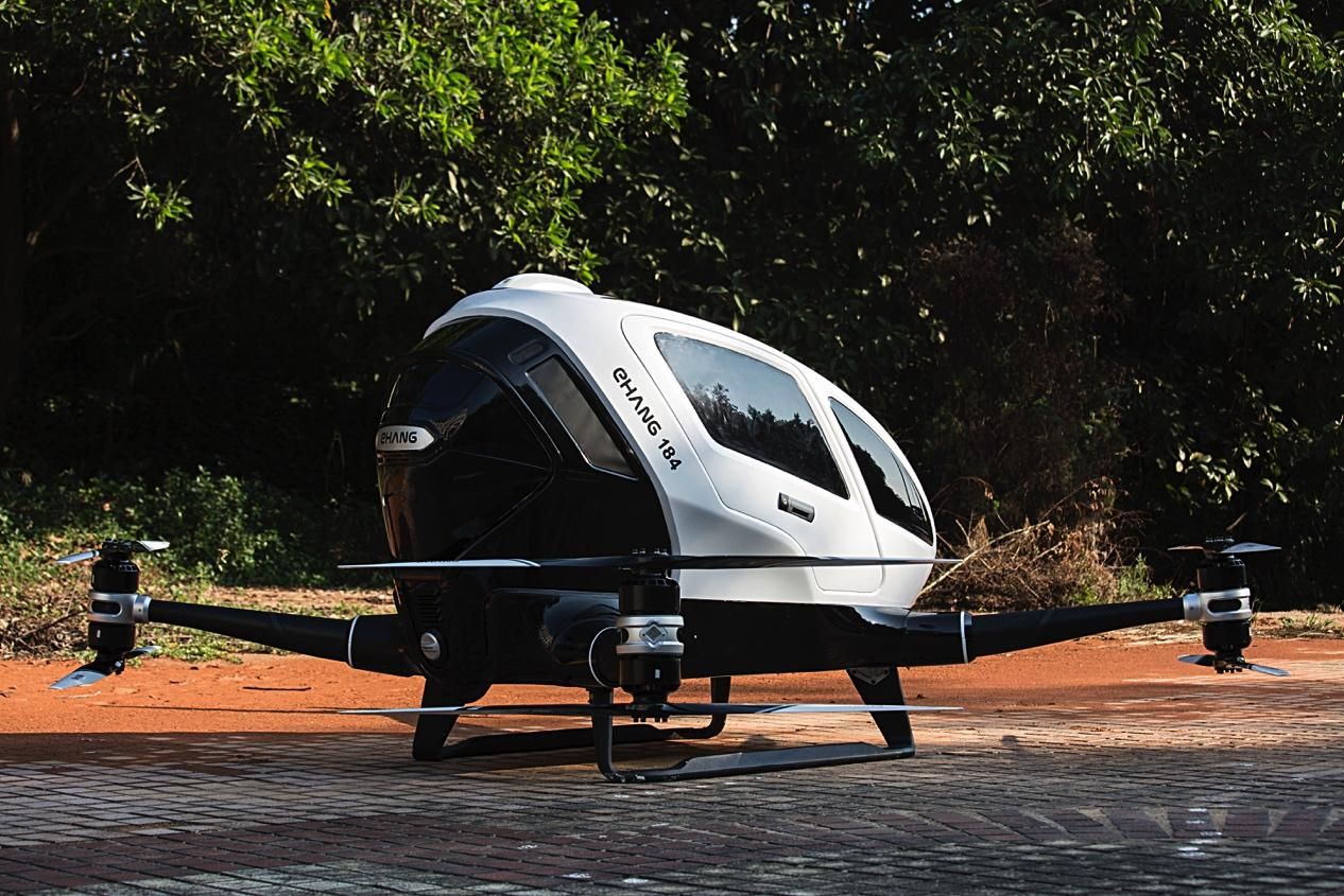 More information about "Το πρώτο επιβατικό drone ξεκινά δρομολόγια στο Ντουμπάι"