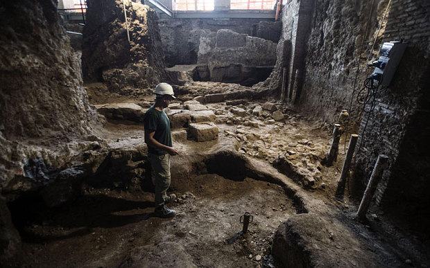 More information about "Ρώμη: Αρχαιολόγοι ανακάλυψαν πολυτελή κατοικία του 6ου αιώνα π.Χ"
