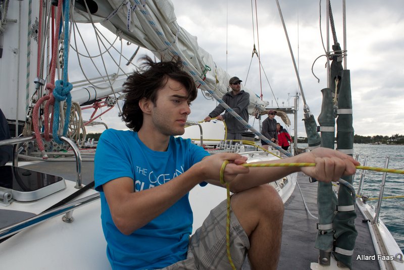 More information about "Μπόγιαν Σλατ: O 20χρονος Ολλανδός τα βάζει με τη “μεγάλη δίνη των σκουπιδιών” του Ειρηνικού"