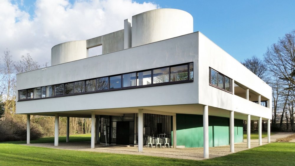 1783967885_villa_savoyeLeCorbusier.thumb.jpg.bb304f0118bb8fdc0078506abb19d424.jpg