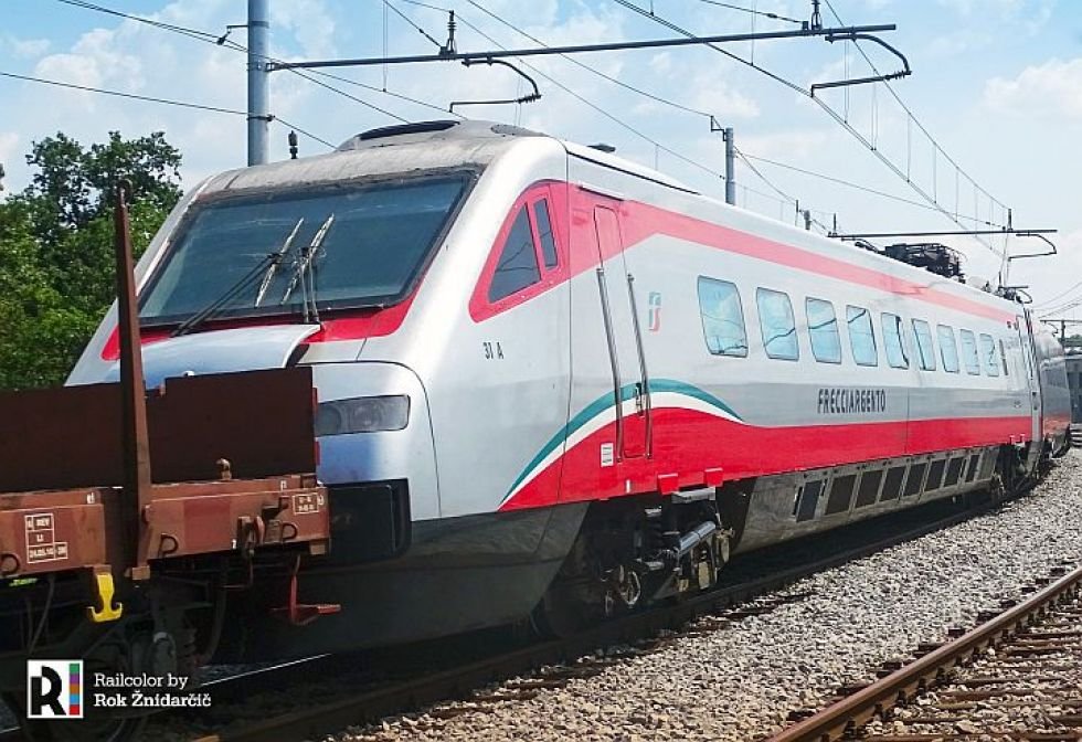 More information about "ΤΡΑΙΝΟΣΕ: Φωτορεπορτάζ από το Pendolino που διασχίζει τα Βαλκάνια για να έρθει Θεσσαλονίκη"