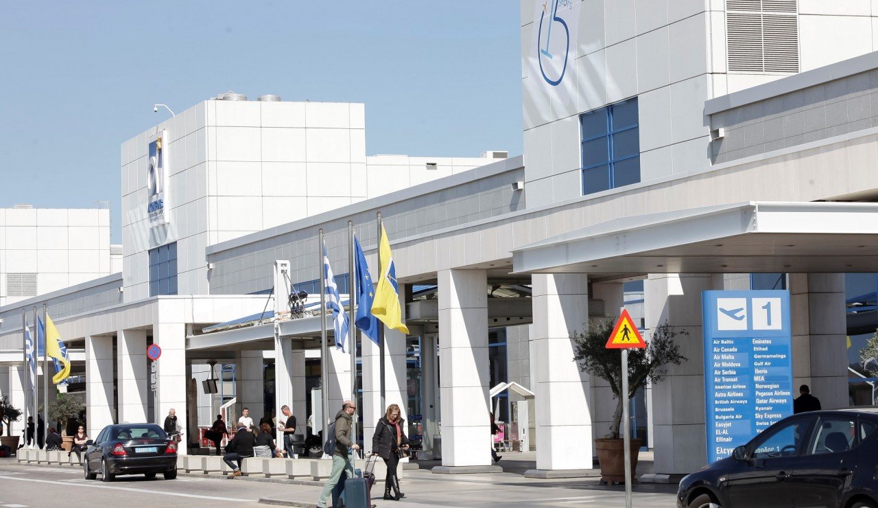 More information about "Διεθνής Αερολιμένας Αθηνών: Νέα προσφορά 1,1 δισ. για ανανέωση της σύμβασης με το ΤΑΙΠΕΔ"