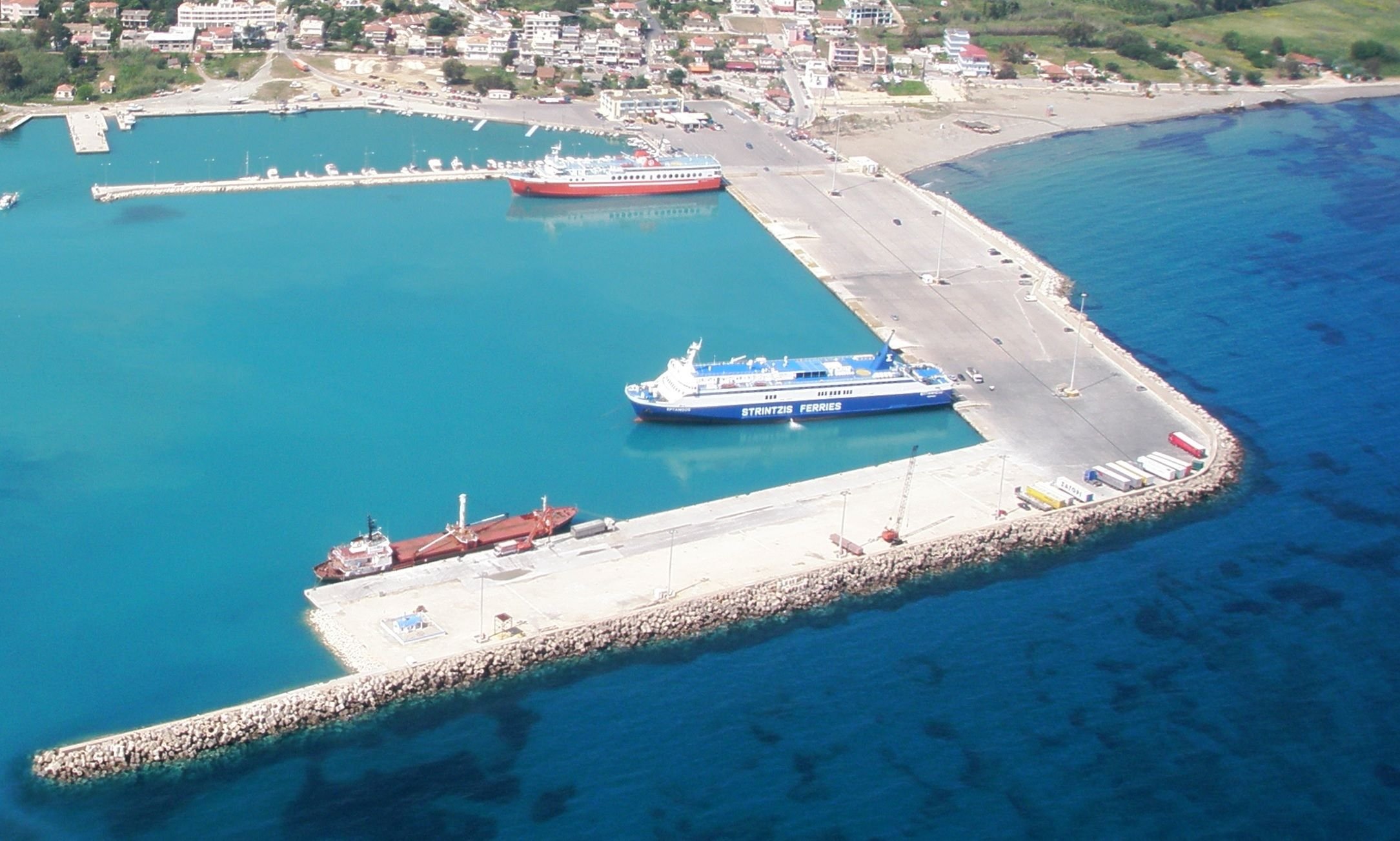 More information about "Λιμάνι Κυλλήνης: Εγκαίνια για την πρώτη υποδομή ηλεκτροδότησης πλοίων στην Αν. Μεσόγειο"