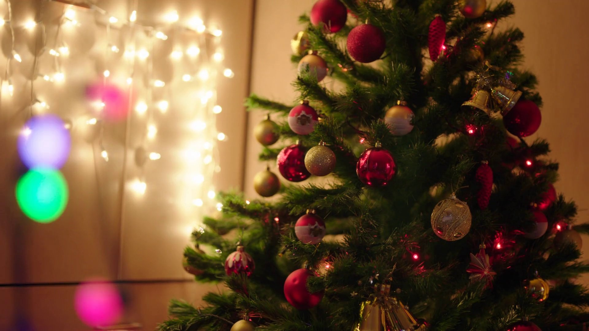 More information about "Θεσσαλονίκη: Πιλοτική εφαρμογή της δράσης «Κανένα Χριστουγεννιάτικο Δέντρο σε ΧΥΤΑ»"