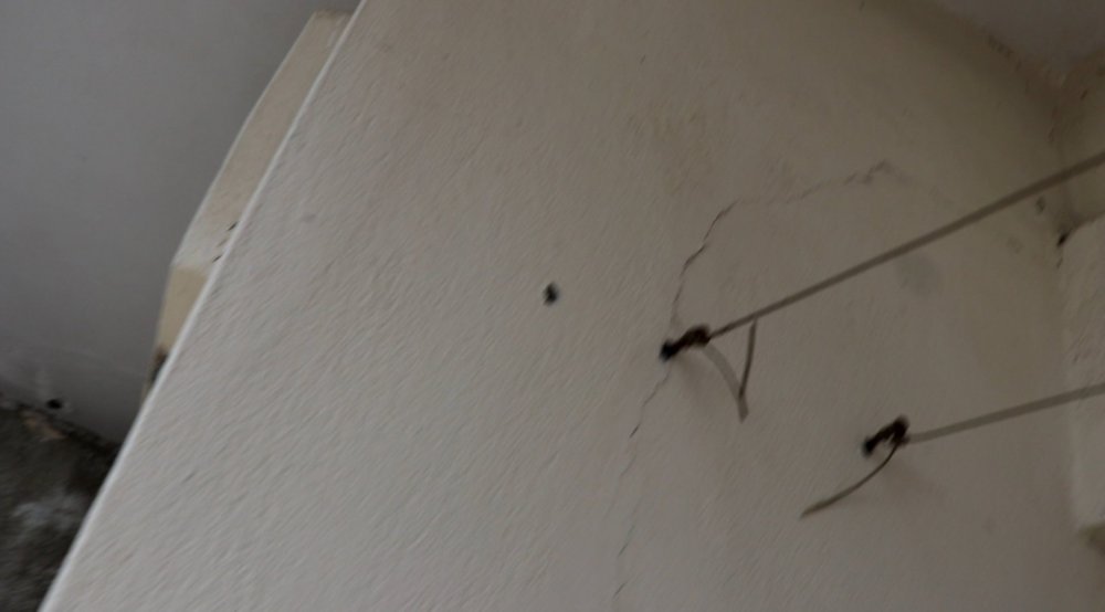 εξ τοίχος 2.jpg