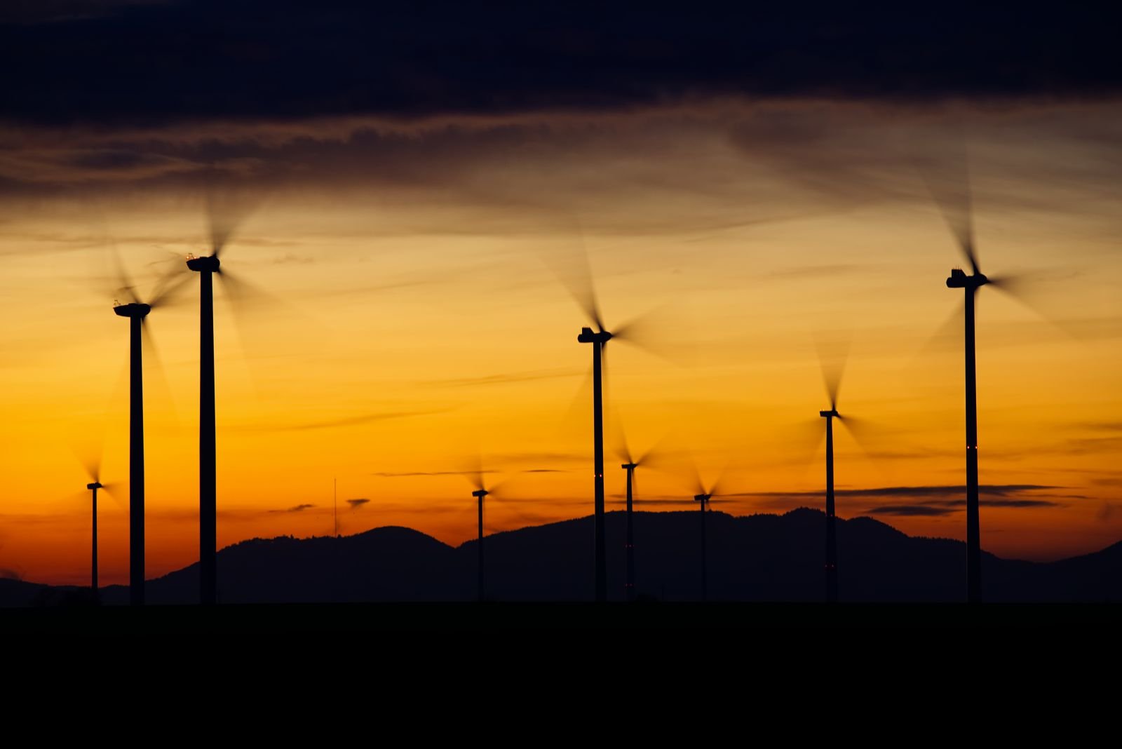 More information about "Νέα έκθεση: Η ενέργεια από ανανεώσιμες φθηνότερη από τα ορυκτά καύσιμα"