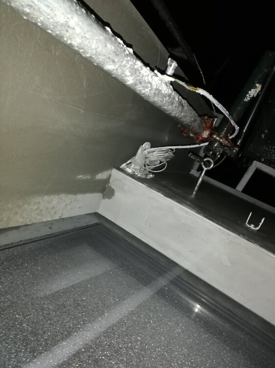 κηλιδες (3).jpg