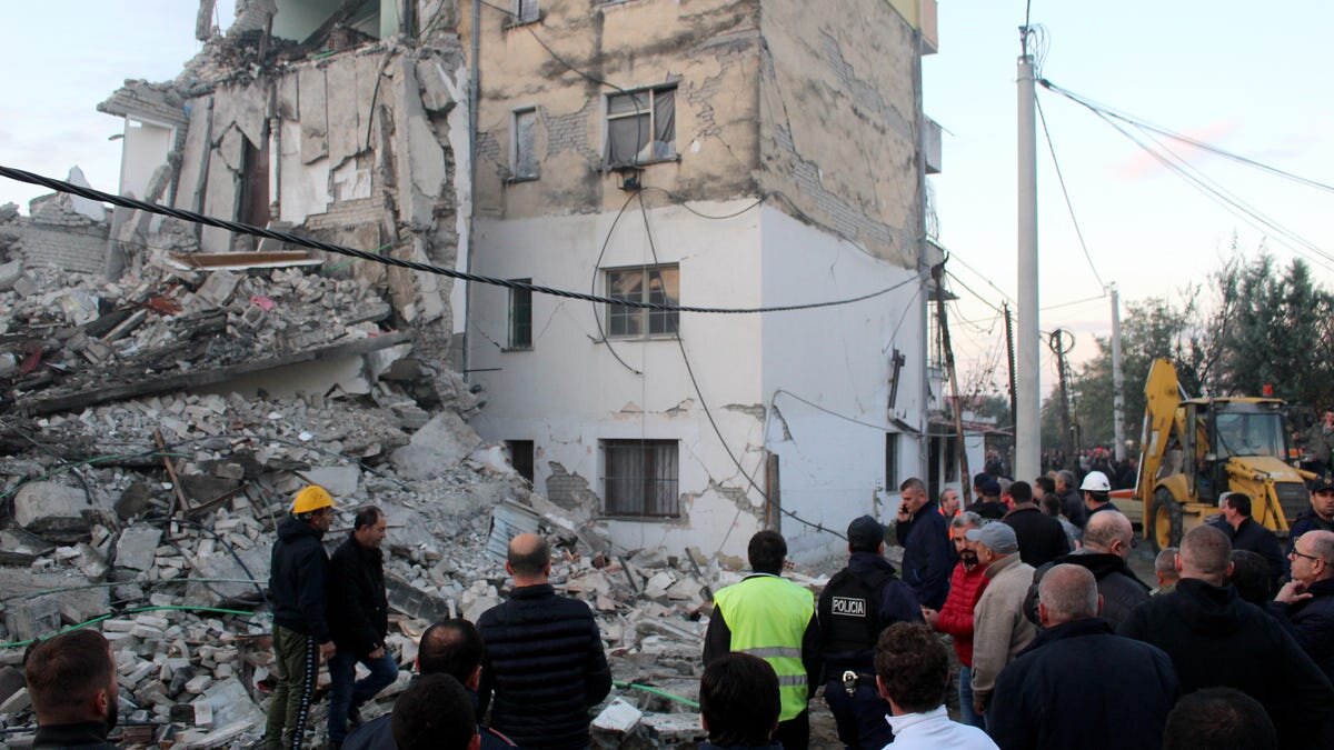 More information about "Σεισμός 6,4 ρίχτερ στην Αλβανία – Κατέρρευσαν πολυκατοικίες"