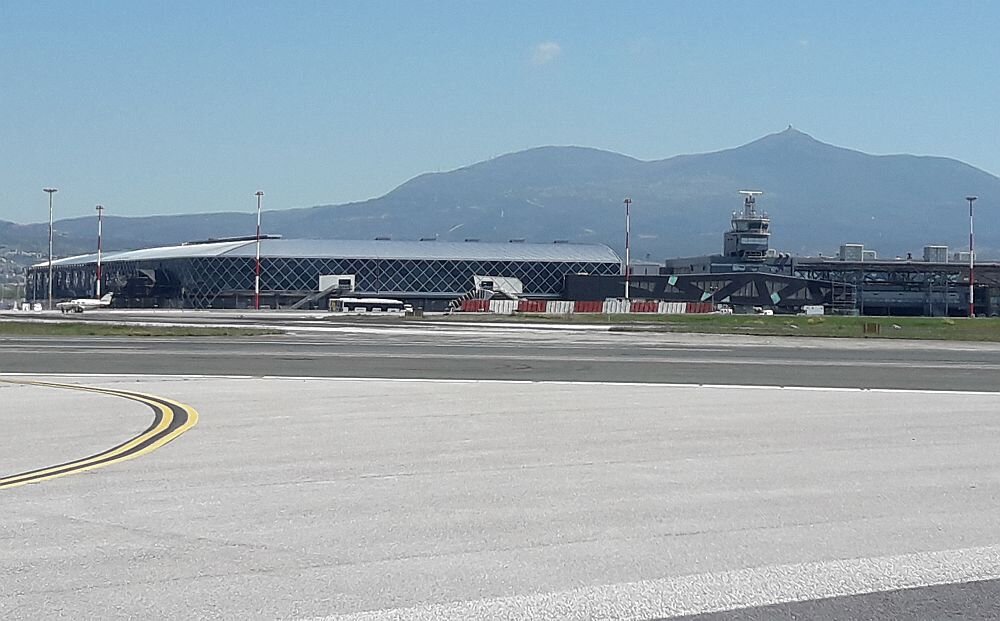 More information about "Ξεκίνησε η τμηματική παράδοση του νέου τέρμιναλ στο Αεροδρόμιο Μακεδονία"