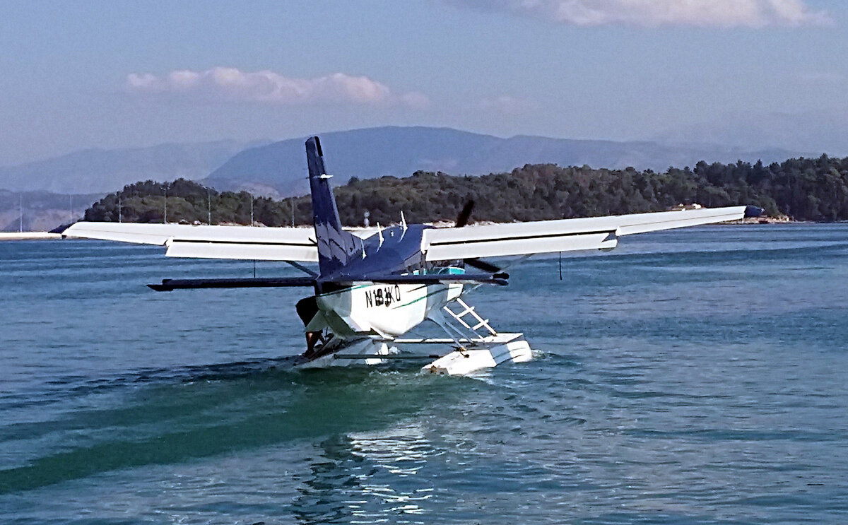 More information about "Hellenic Seaplanes και Ελληνικά Υδατοδρόμια αναλαμβάνουν τη λειτουργία του υδατοδρομίου της Πάτρας"