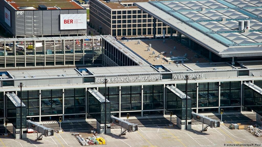 More information about "Το νέο αεροδρόμιο του Βερολίνου BER τίθεται σε λειτουργία"