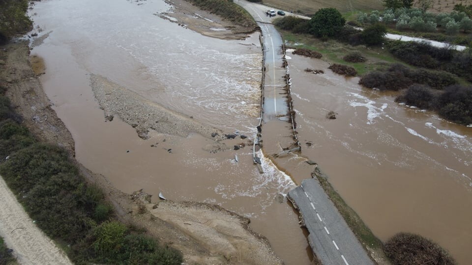 More information about "Σέρρες: Yπερχείλιση του ποταμού στο Δήμο Βισαλτίας και κατάρρευση γέφυρας"