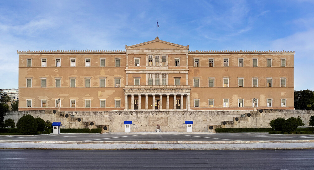 More information about "Αθήνα 200 χρόνια 200 κτίρια: Η αρχιτεκτονική ιστορία της πόλης μέσα από μια έκθεση στον Πύργο Βιβλίων της ΕΒΕ"