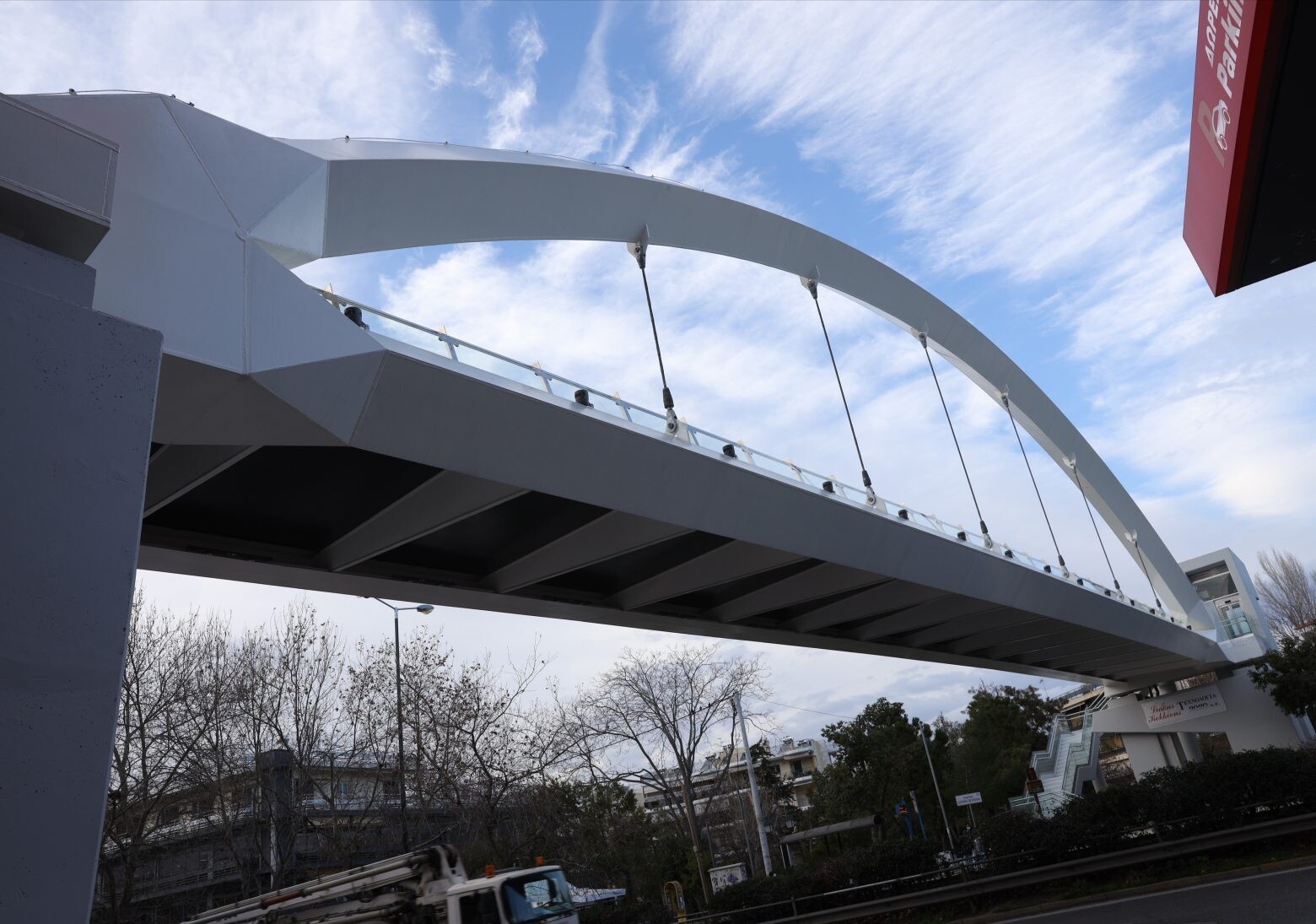 More information about "Παραδόθηκε η νέα σύγχρονη πεζογέφυρα επί της Λ. Μεσογείων στην Αγ. Παρασκευή"