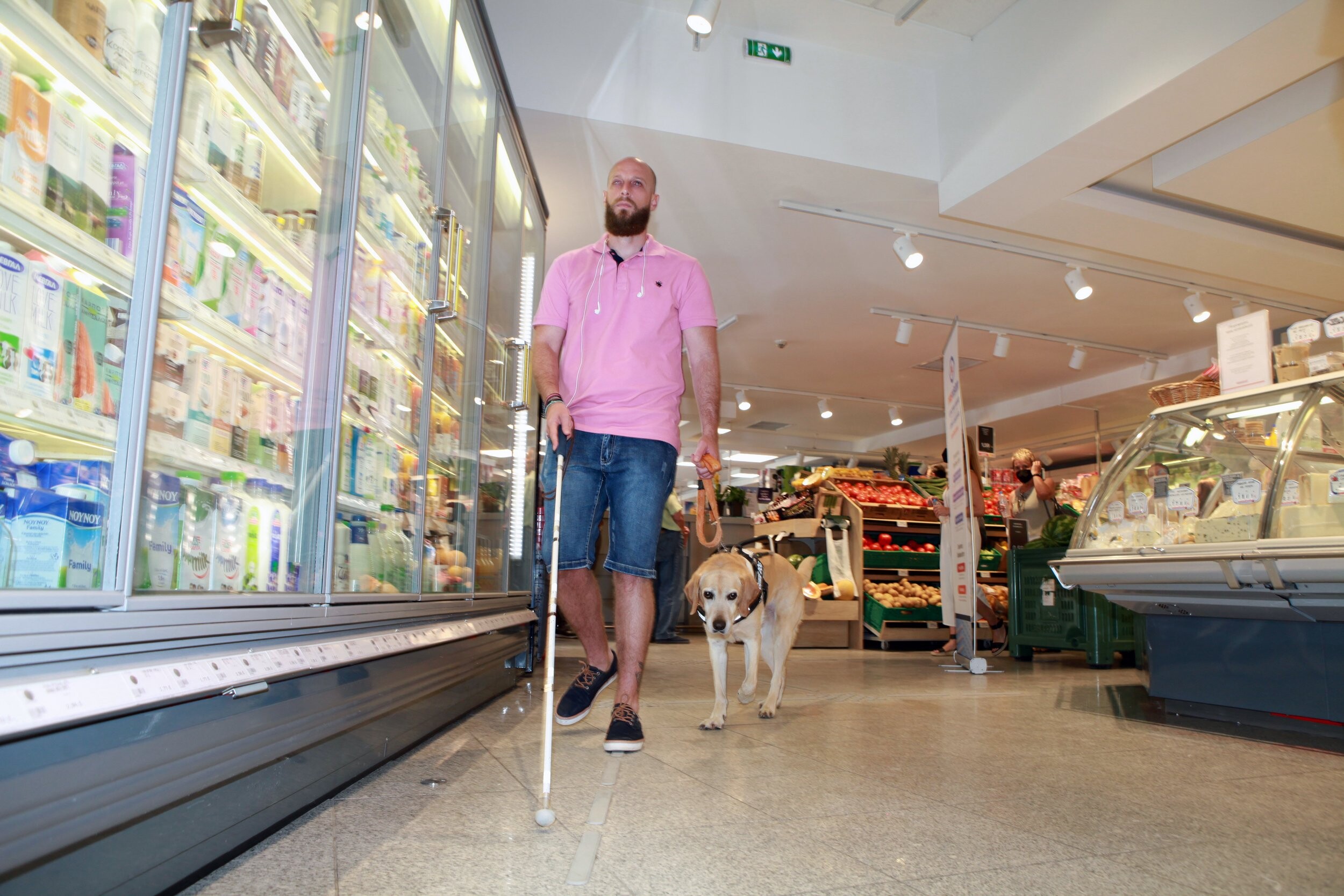More information about "Εγκαινίασε το πρώτο σουπερμάρκετ στην Ελλάδα φιλικό για άτομα με οπτική αναπηρία"