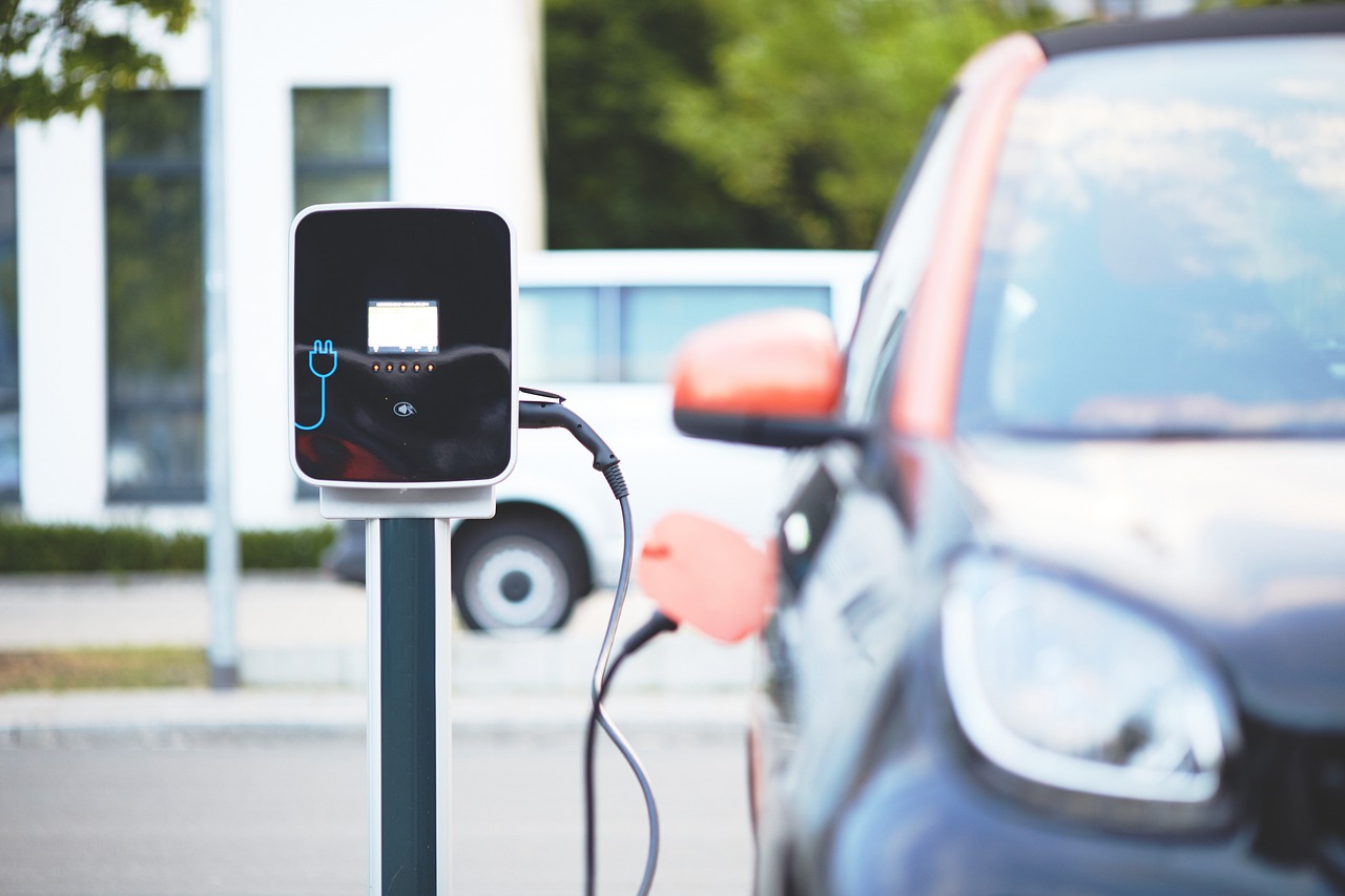 More information about "Η ηλεκτροκίνηση θα κυριαρχεί σε επτά μεγάλες αγορές αυτοκινήτων της Ευρώπης έως το 2027"