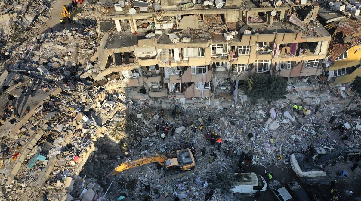 More information about "Πρόεδρος ΣΠΜΕ: Οι σημαντικότεροι λόγοι για την κατάρρευση των κτιρίων στην Τουρκία"