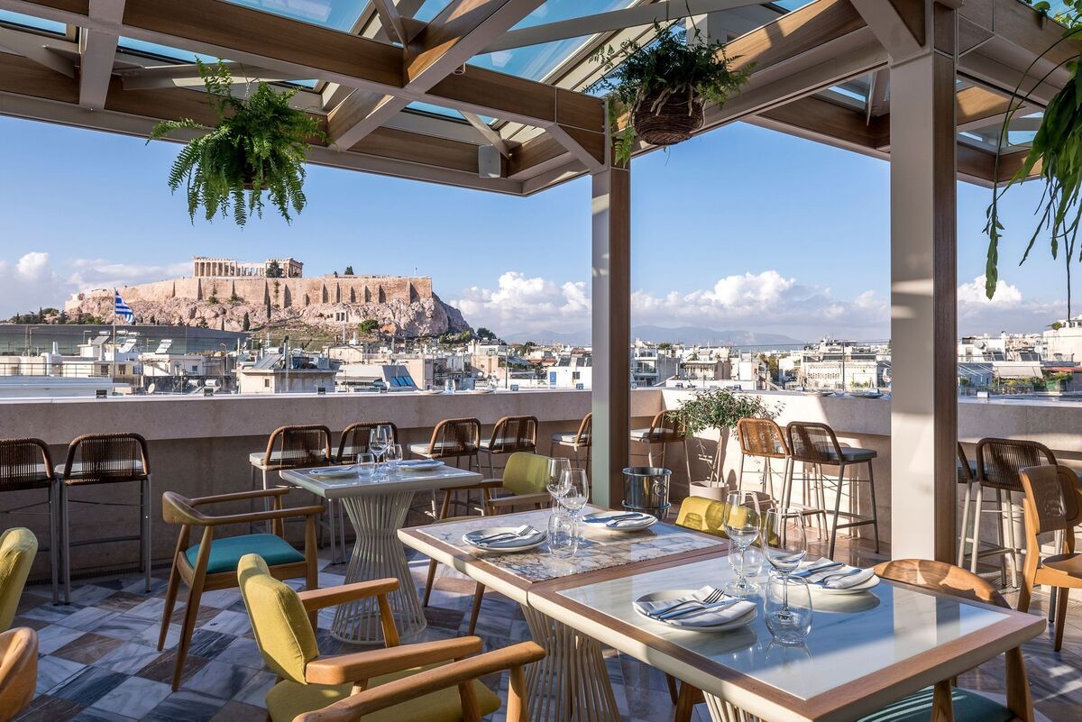 More information about "Στο κέντρο της Αθήνας το 72% των ξενοδοχείων της Αττικής"