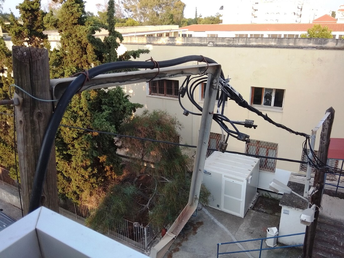 Επικίνδυνη Κολονα ΔΕΗ (7).jpg