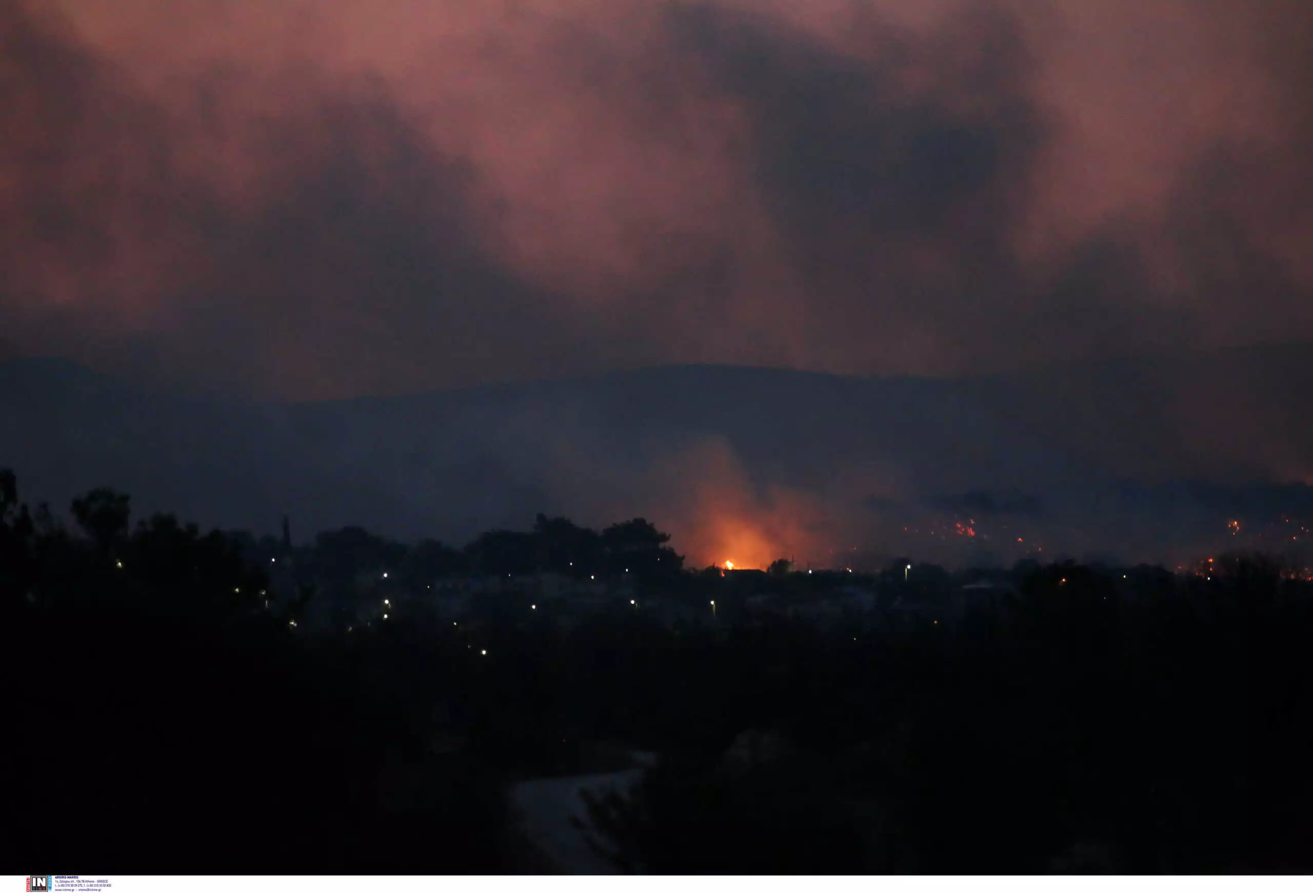 More information about "110.000 τετρ. χιλιόμετρα καλύπτει ο καπνός από τις δασικές πυρκαγιές το πρωί της Τρίτης 22/08/2023"