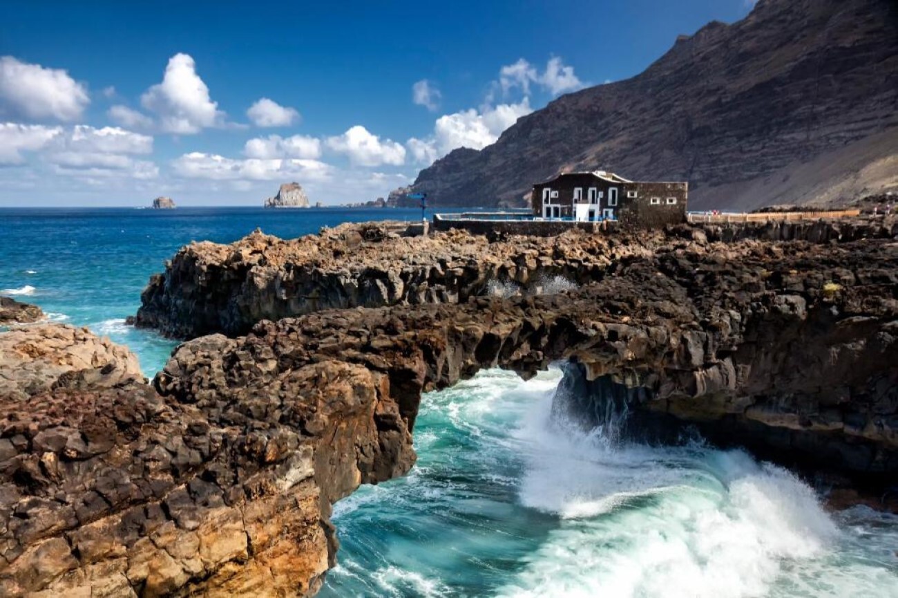 More information about "El Hierro Κανάρια Νησιά: Το μοναδικό νησί που πέτυχε αυτονομία για 28 συνεχόμενες ημέρες μόνο με αιολική και υδάτινη ενέργεια."