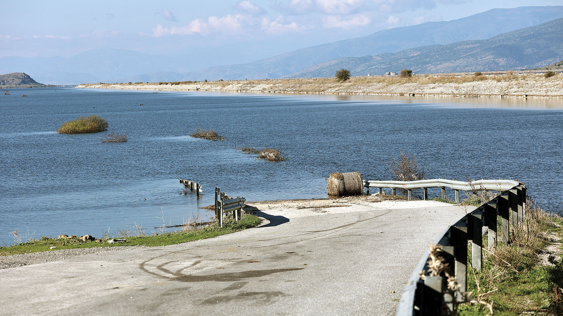 More information about "Στο Ευρωπαϊκό Δικαστήριο παραπέμπεται η Ελλάδα – Δεν αναθεώρησε τoν εθνικό σχεδιασμό για τα ύδατα"