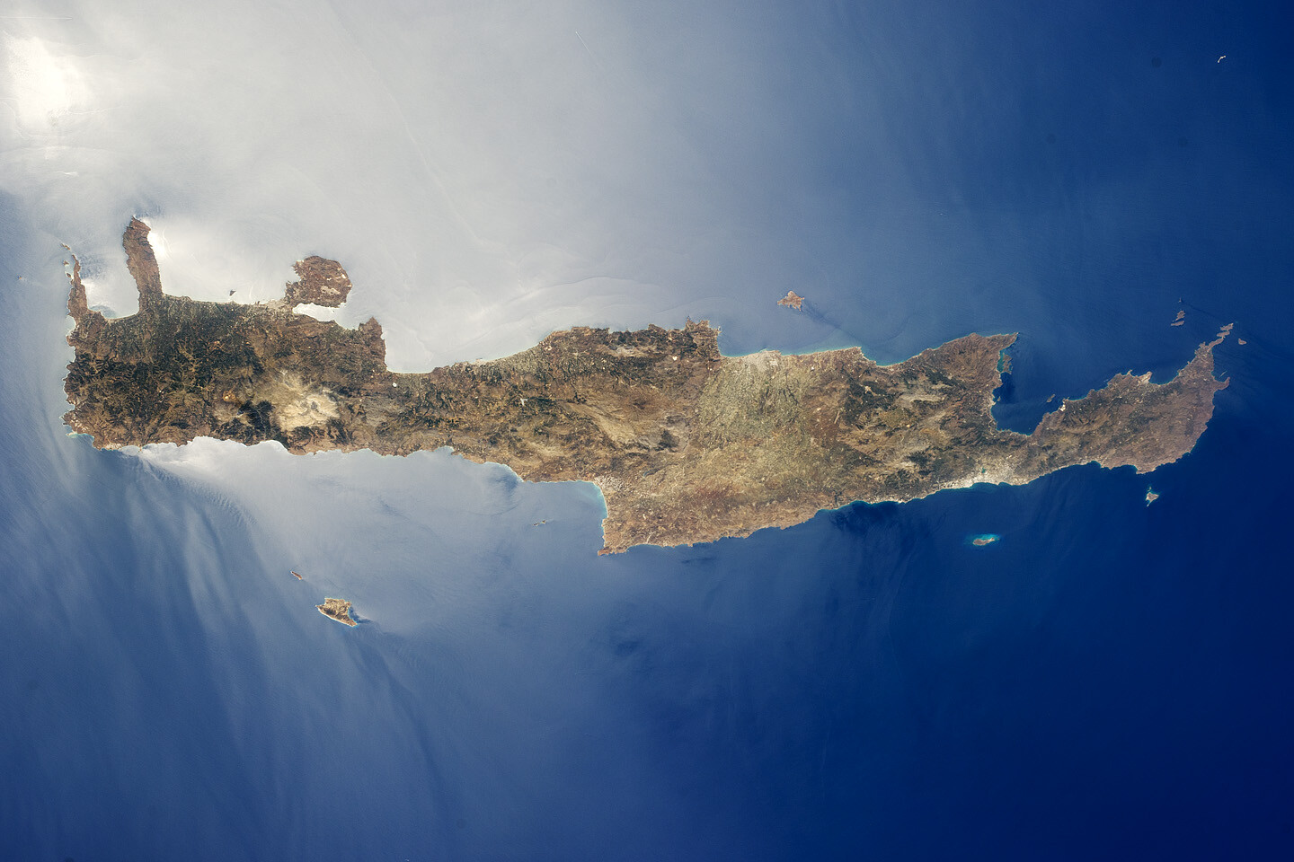 More information about "Πραγματοποιήθηκε για πρώτη φορά η ηλέκτριση των Σταθμών Μετατροπής Κρήτης-Αττικής"