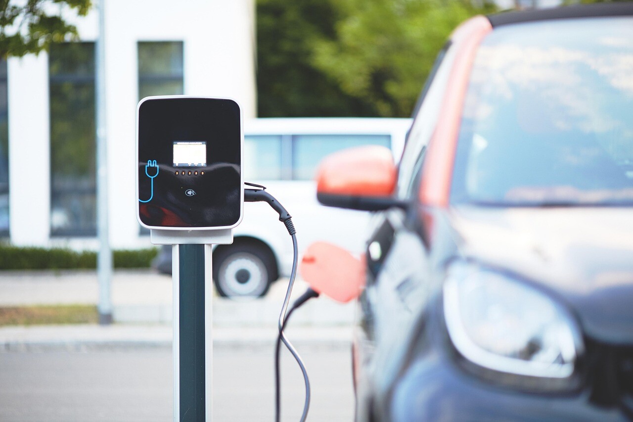 More information about "EVs: 3.447 δημοσίως προσβάσιμοι φόρτισης υπάρχουν στην Ελλάδα"