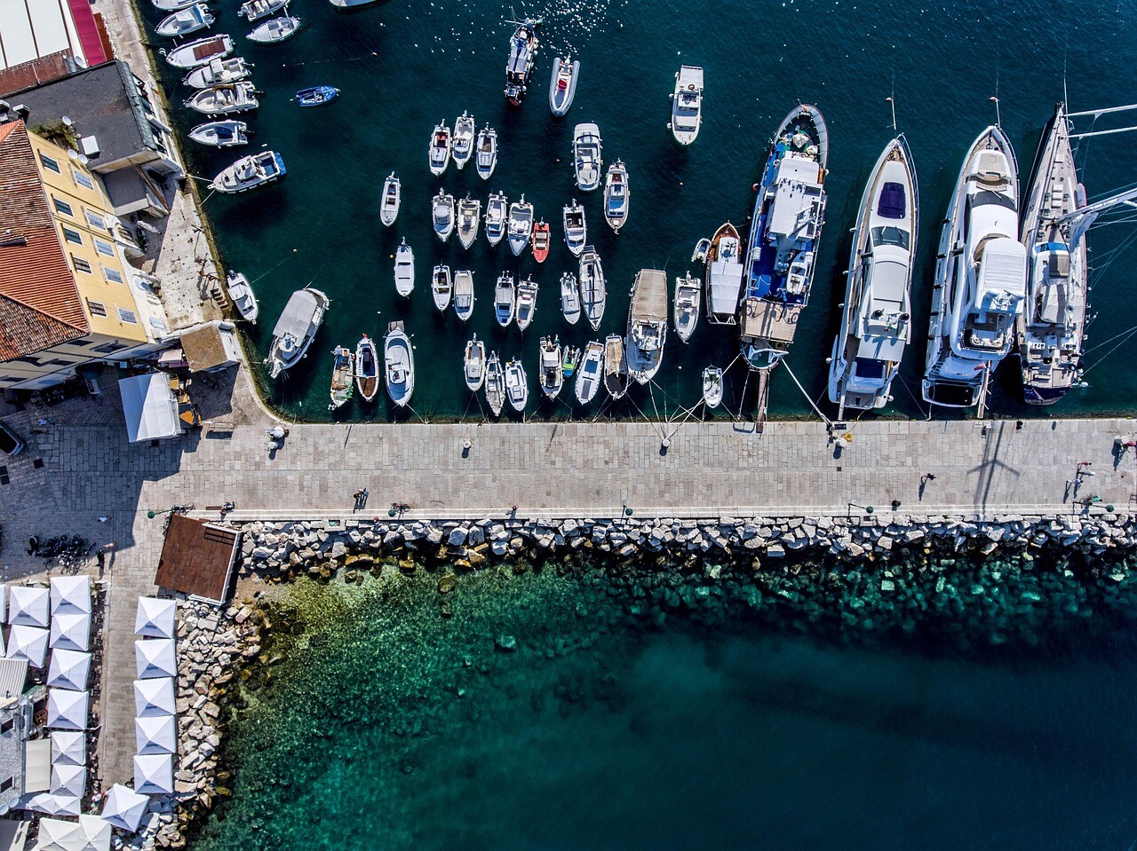 More information about "ΔΕΔΔΗΕ: Επενδύσεις ύψους 14 εκατ. ευρώ για τον εξηλεκτρισμό (cold Ironing) των λιμανιών"