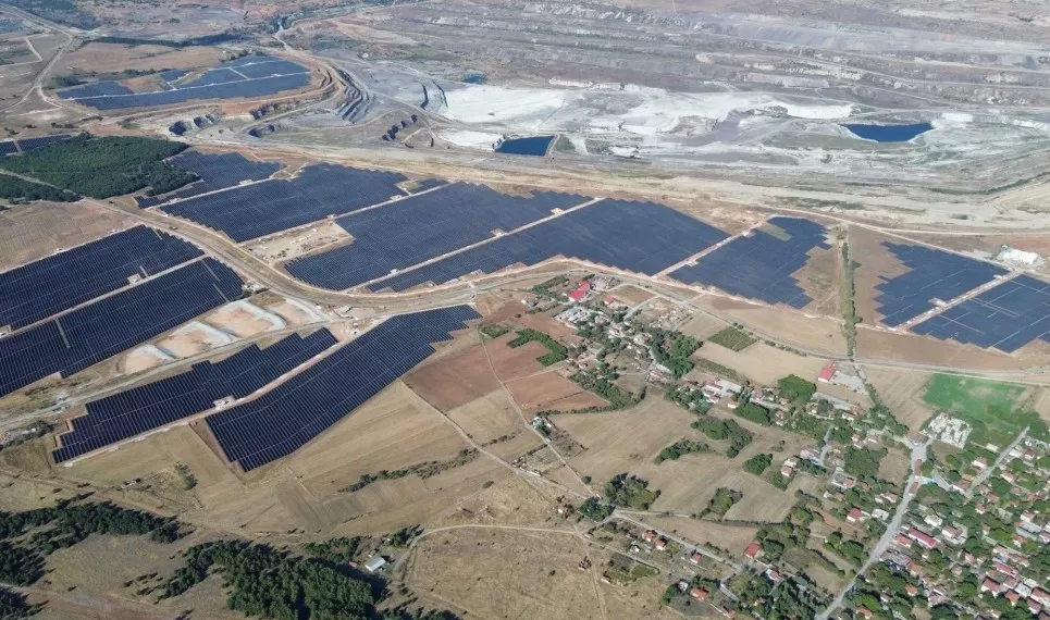 More information about "ΔΕΗ: Στο 90% η κατασκευή των φωτοβολταϊκών ισχύος 2,13 GW στη Δυτική Μακεδονία"