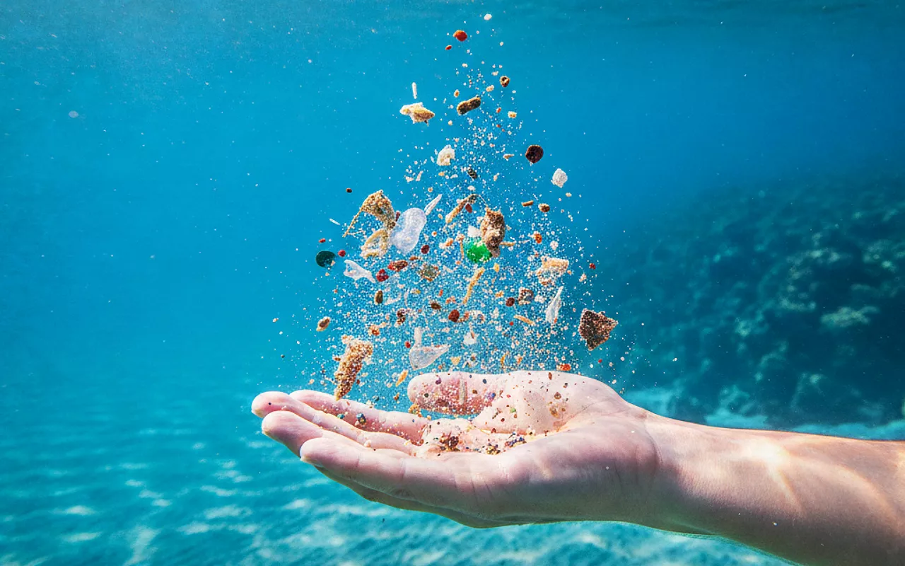 More information about "Τα μικροπλαστικά υπονομεύουν τον ρόλο των ωκεανών απέναντι στην κλιματική αλλαγή"