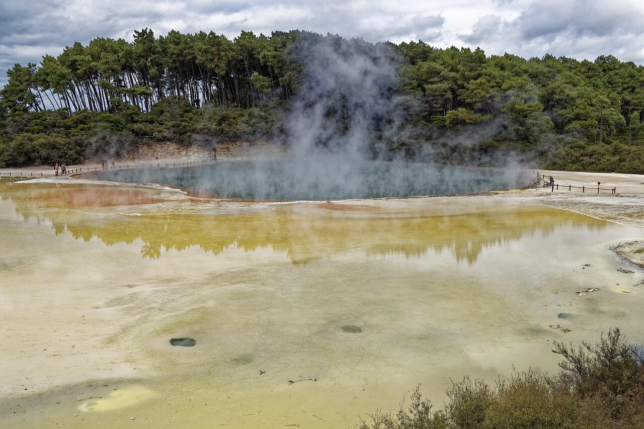 More information about "Επαναχαρακτηρισμός δεκατεσσάρων (14) γεωθερμικών πεδίων ως Γεωθερμικών Πεδίων Τοπικού Ενδιαφέροντος"